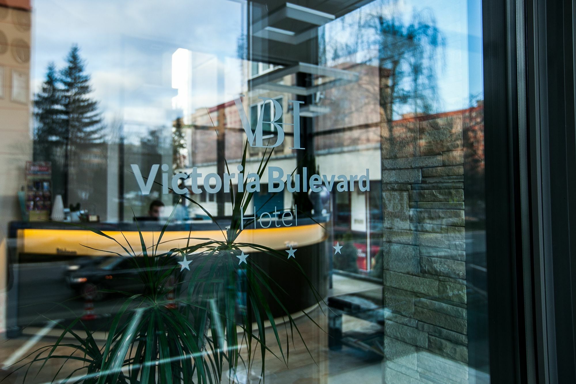 Victoria Bulevard Hotel Brasov Ngoại thất bức ảnh