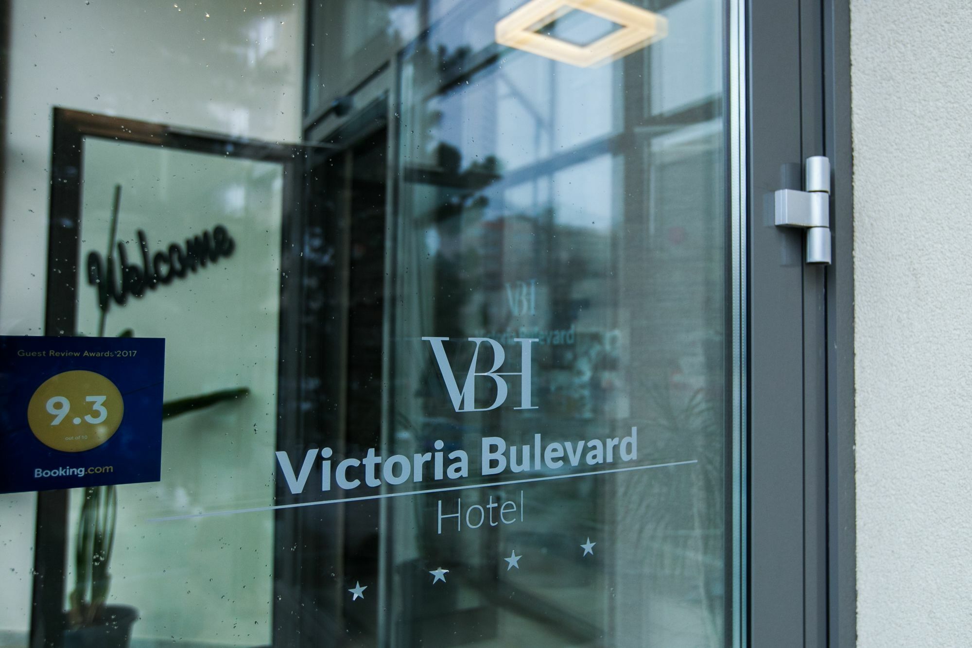 Victoria Bulevard Hotel Brasov Ngoại thất bức ảnh